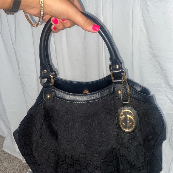 Black Gucci bag - Picture 2 of 7
